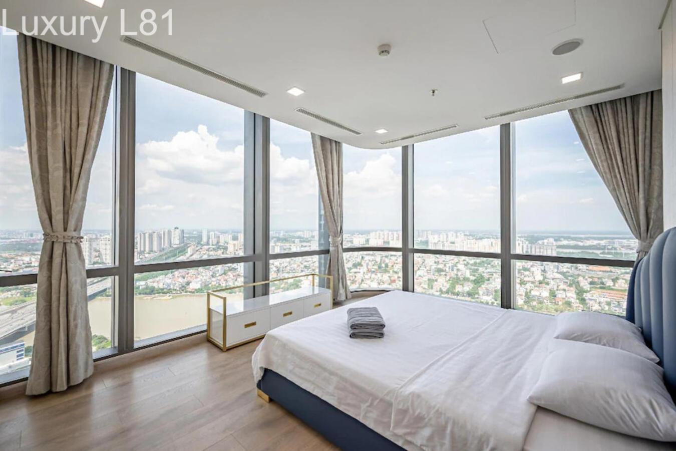 Angia Luxury Apartment Inside Landmark 81 Tower Хошимин Экстерьер фото