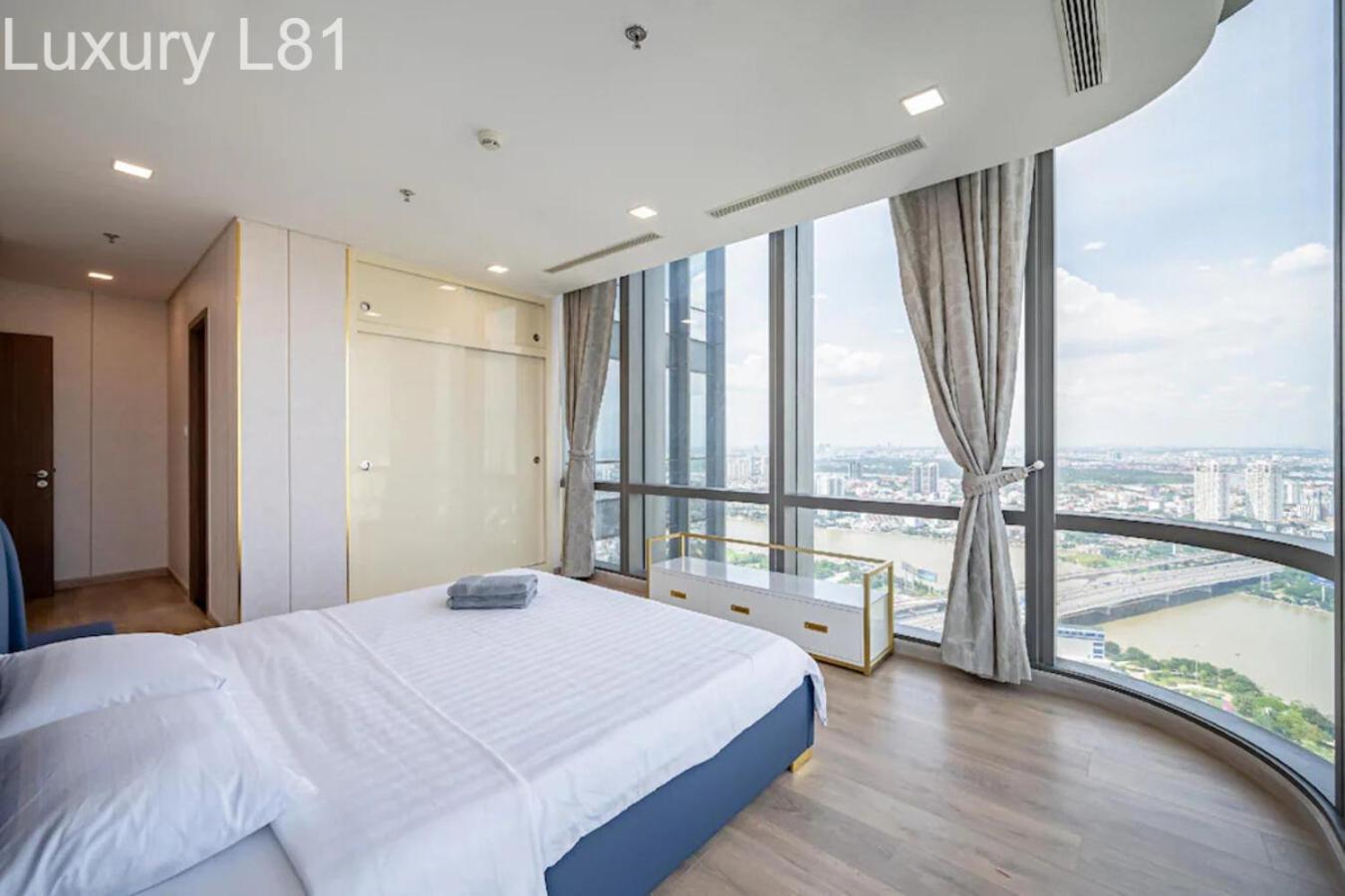 Angia Luxury Apartment Inside Landmark 81 Tower Хошимин Экстерьер фото
